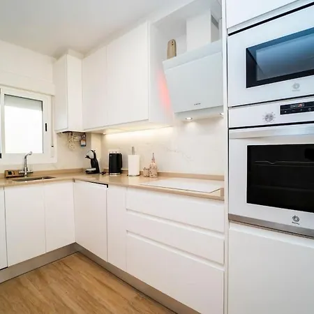Modern Beachside In La Albufereta Apartamento *